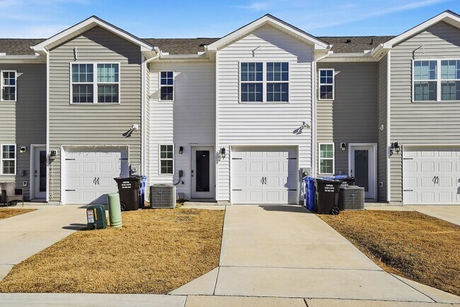 Building Photo - Brand New Home for Rent in Fuquay Varina NC | Newly Built Community | $500 Off First Months Rent!
