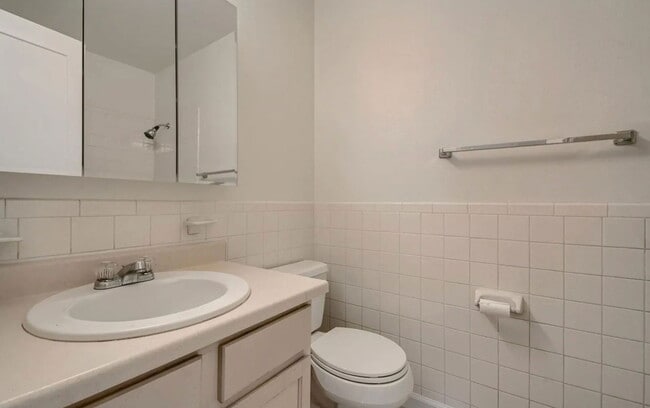 Building Photo - 375 S Krameria St