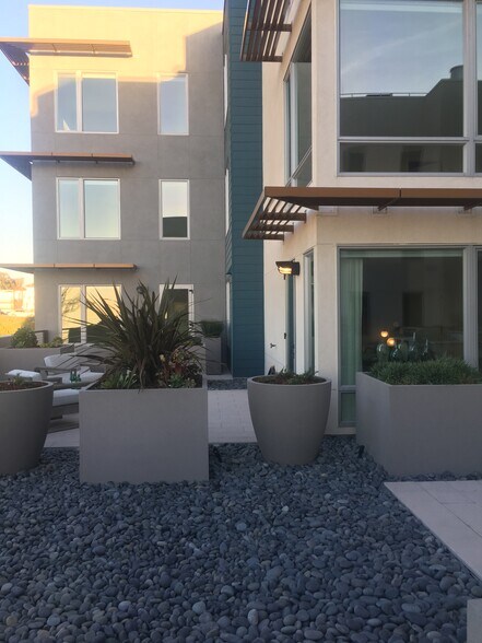 Building Photo - 51 Innes Ct