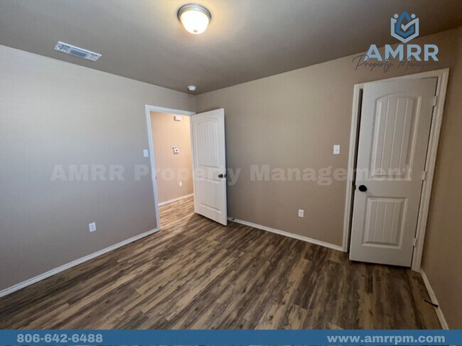 Building Photo - 2614 N Avenue P
