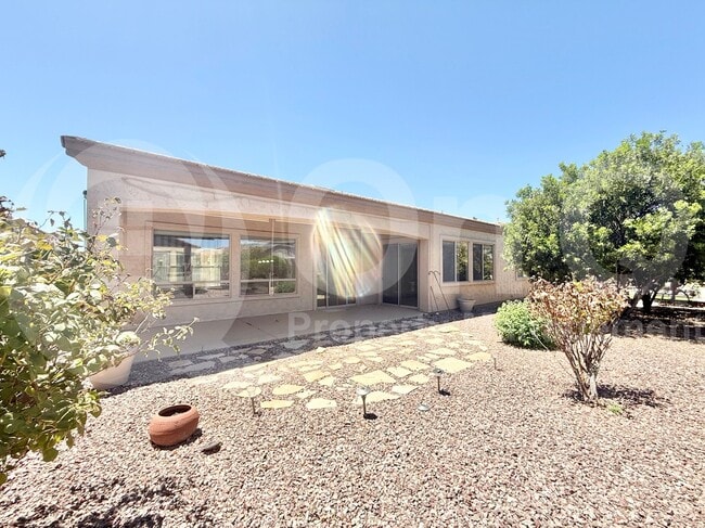 Building Photo - 4078 E Mia Ln