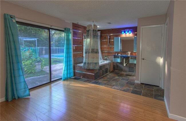 Building Photo - 7000 Greenock St