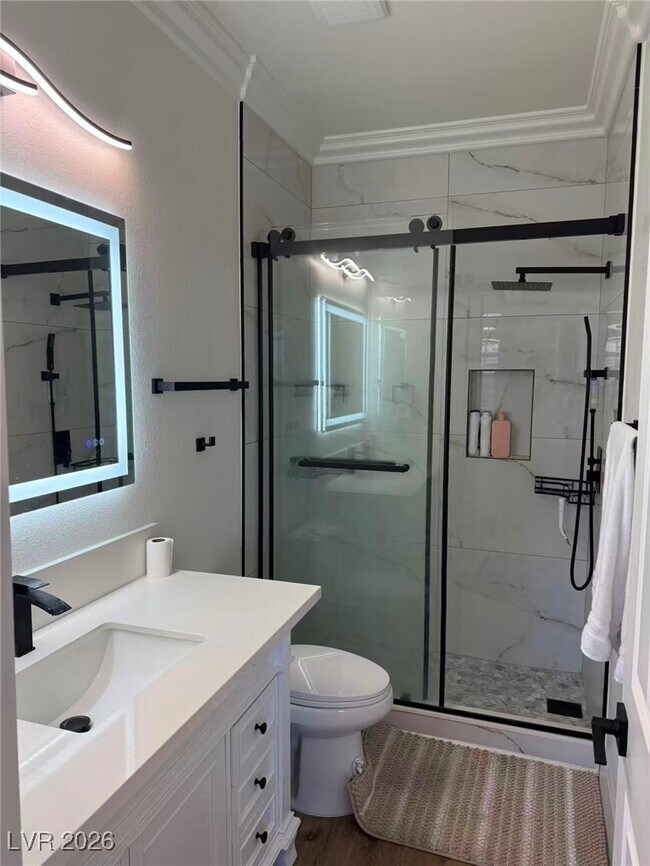 Building Photo - 605 Runbridge St