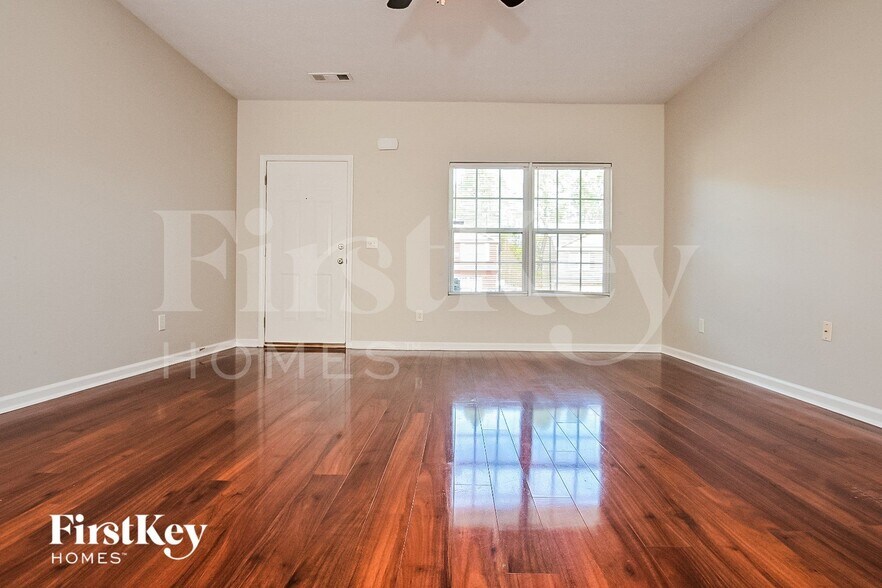 Building Photo - 111 Astilbe Meadow Dr