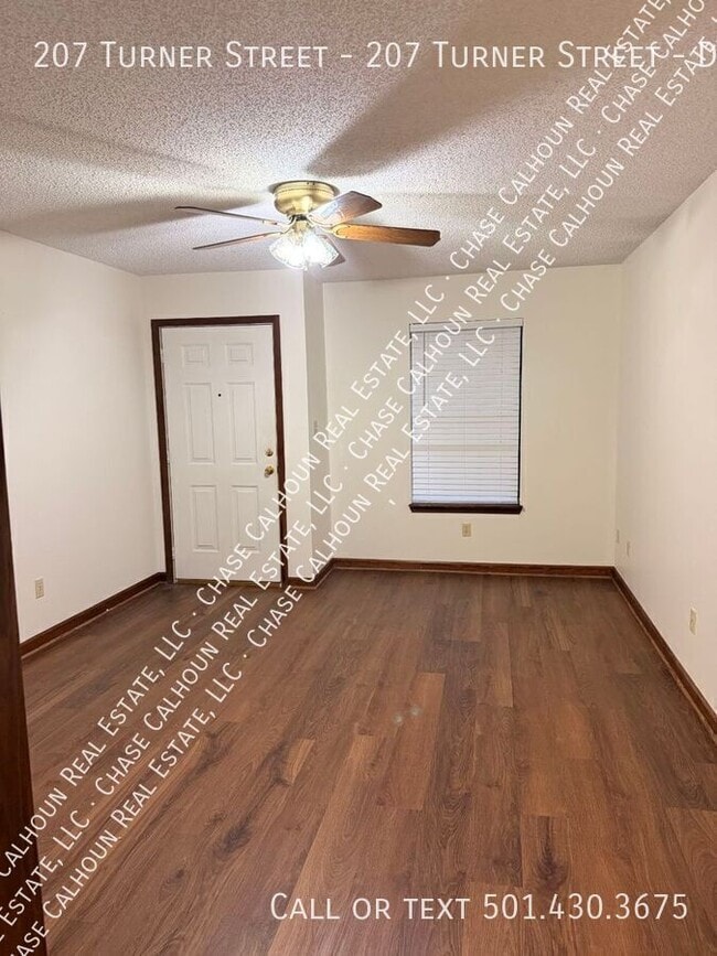 Building Photo - 207 Turner Ave
