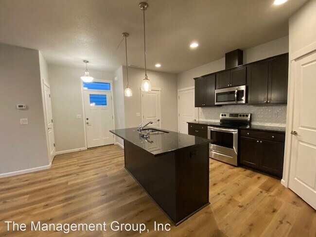 Primary Photo - 3 br, 2.5 bath House - 5613 NE 58th Way
