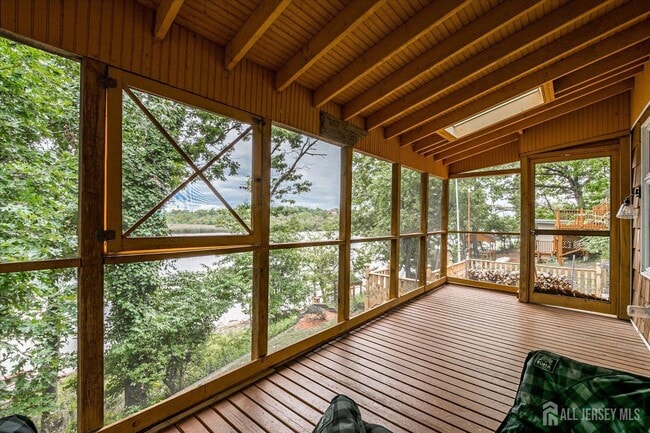 Building Photo - 23 Cardownie St