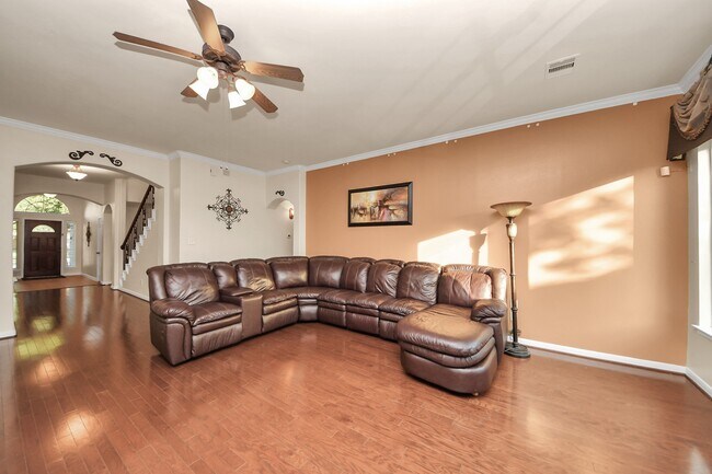 Building Photo - 5623 Maverick Bend Lane