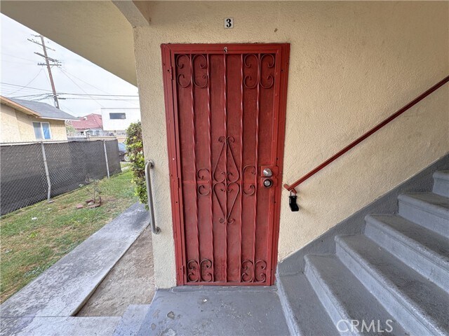 Building Photo - 617 W 75th St
