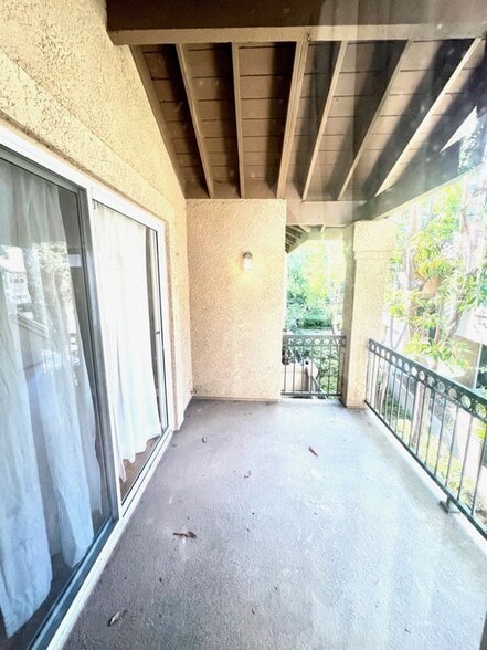 Building Photo - 31 Highpark Pl