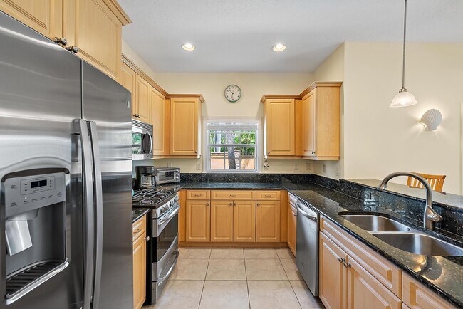 Building Photo - 19043 SE Jupiter River Dr