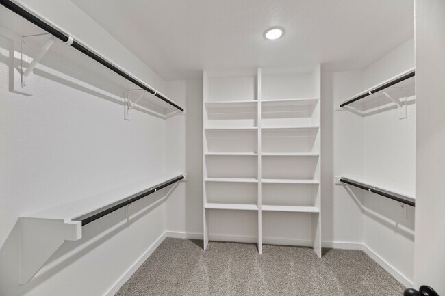 Building Photo - AVAILABLE NOW! NEW LUXURIOUS TRIPLEX LOCATED ON 1-ACRE LOT IN MIDLOTHIAN, TX!