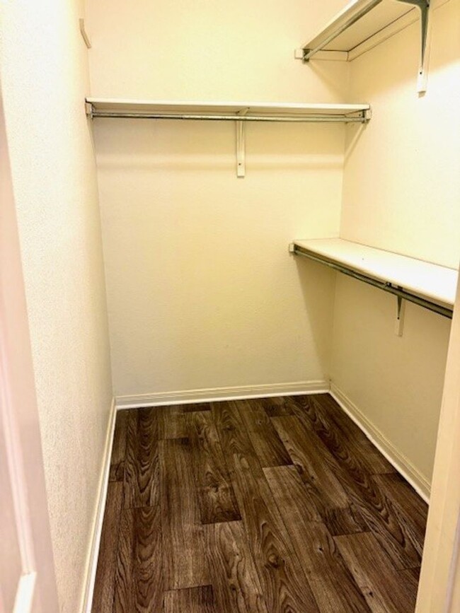Building Photo - 103-105 Woodall