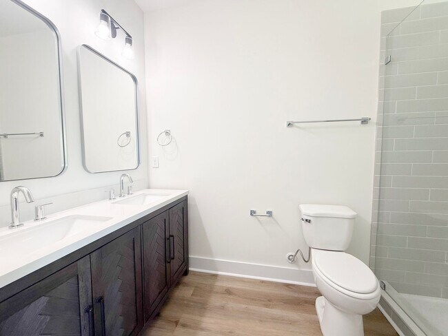 Building Photo - Tristan Style 3-Bedroom w/ Flex Room + Summer Special