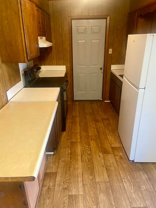 Building Photo - 2237 W Rose St