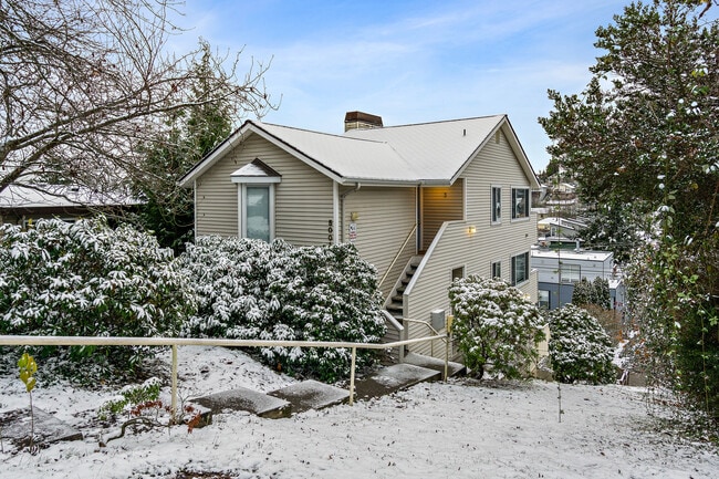 Building Photo - 5001 38th Ave SW
