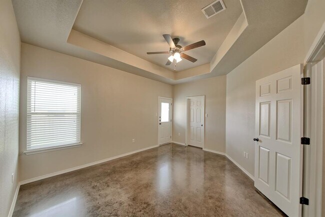 Building Photo - 458 Jack Rabbit Ln