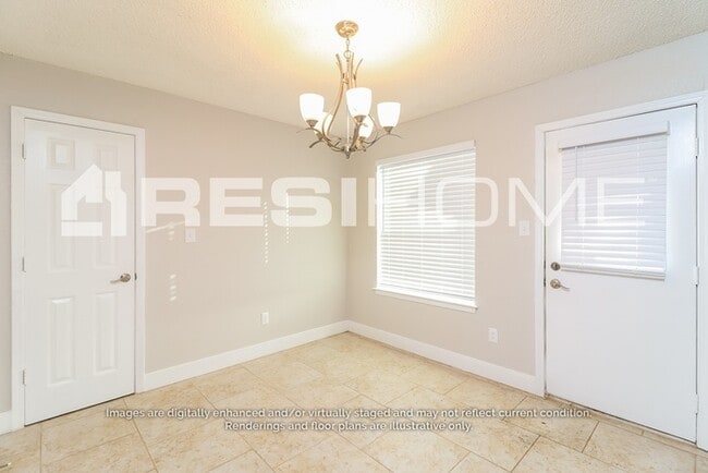 Building Photo - 3601 Biscay Dr
