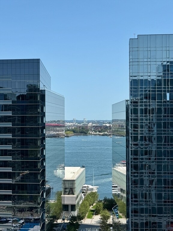 Building Photo - 133 Seaport Blvd