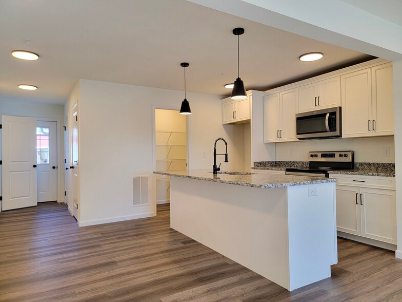 Building Photo - 19 Pacific Blvd