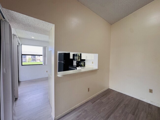 Building Photo - 1149 Independence Trail