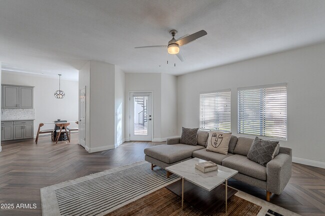 Building Photo - 10532 N 79th St