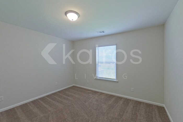 Building Photo - 113 Ebenezer Blf Wy