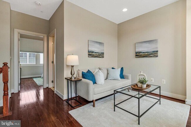 Building Photo - 4531 Westhall Dr