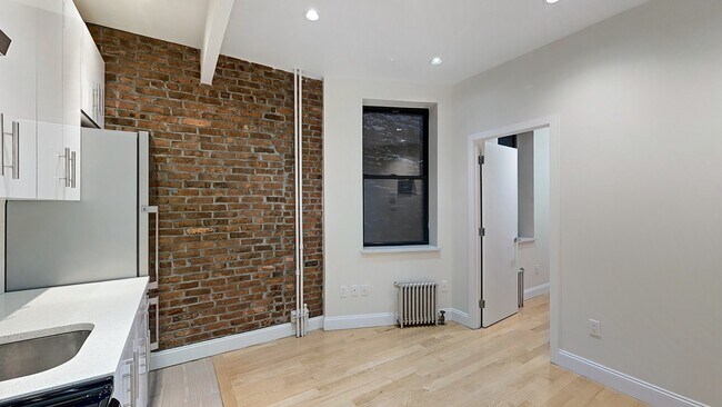 Interior Photo - 11 Stanton Street