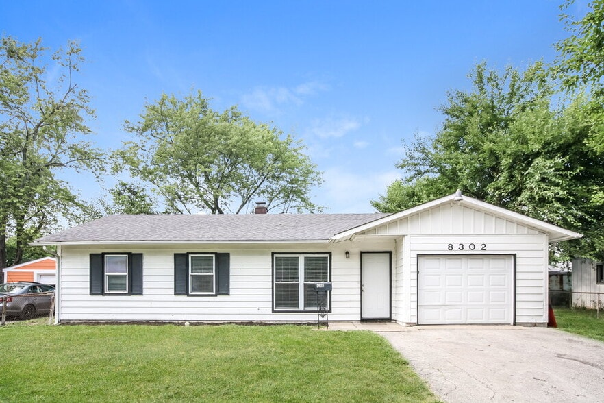 Primary Photo - 8302 42nd St