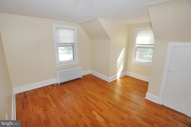Building Photo - 204 Bellview Ave