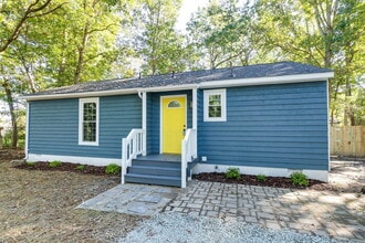 Building Photo - 15909 Dockside Ct