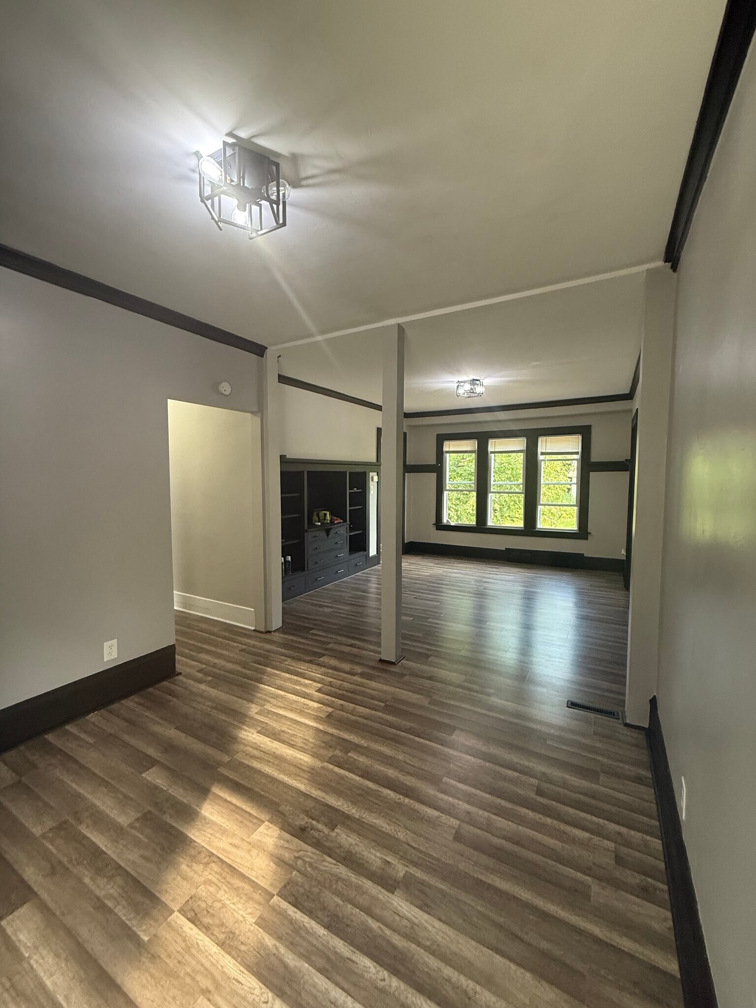 Building Photo - 436 W Burleigh St