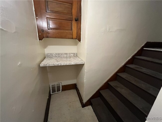 Building Photo - 168 Rodney Ave