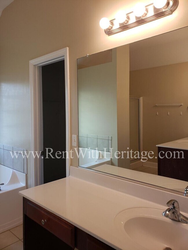 Building Photo - GORGEOUS HOME / UPGRADES GALORE/ GREAT LOCATION!!! CHAPEL HILL SCHOOLS