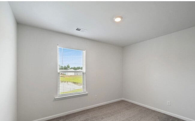 Building Photo - 22 Cedar View Cir