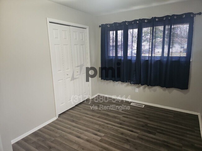 Building Photo - 4138 N Irvington Ave