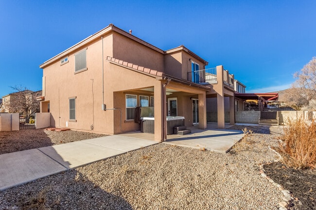 Building Photo - 708 Troon Dr SE