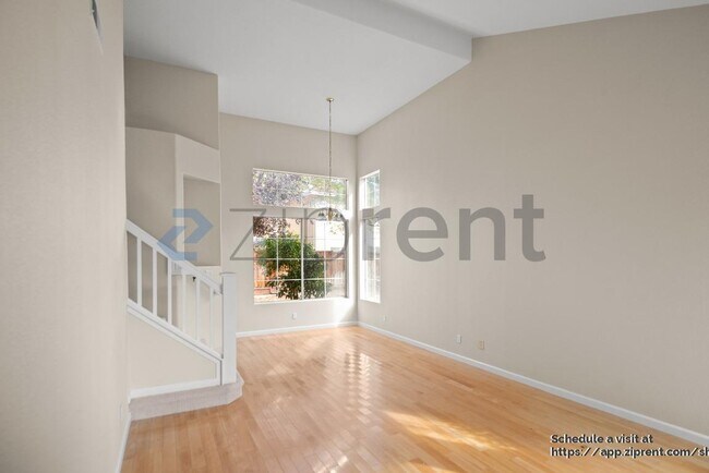 Building Photo - 514 Issac Ct