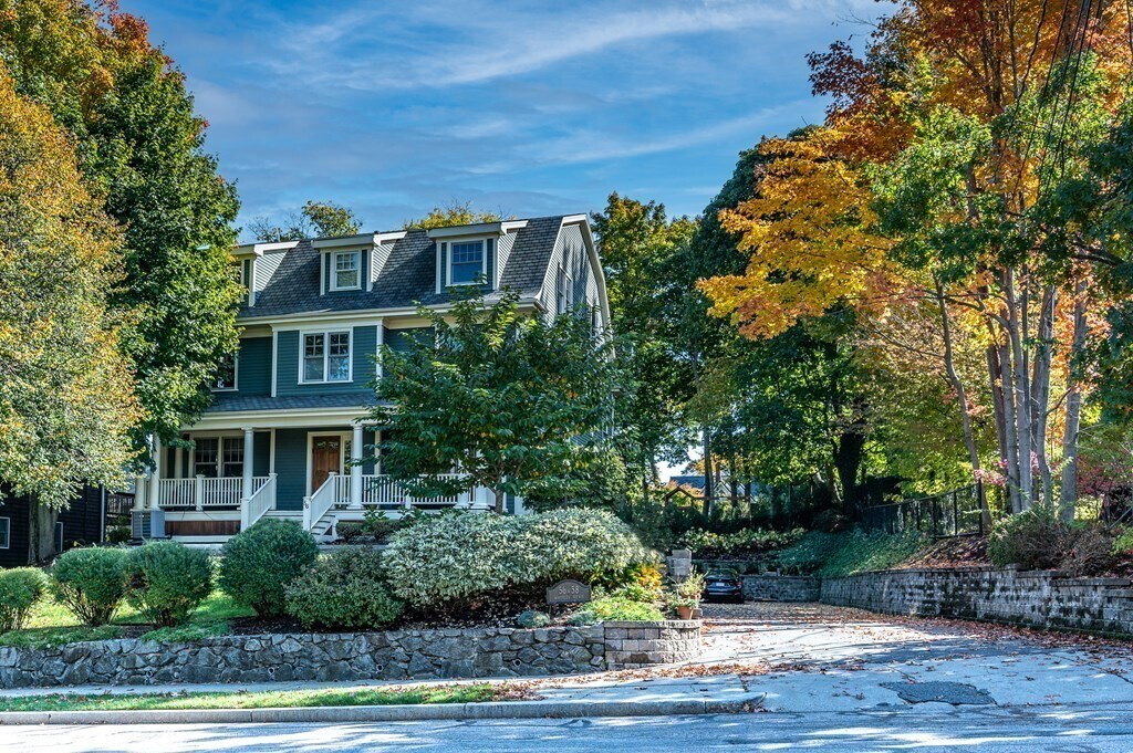 Building Photo - 56 Waverley Ave