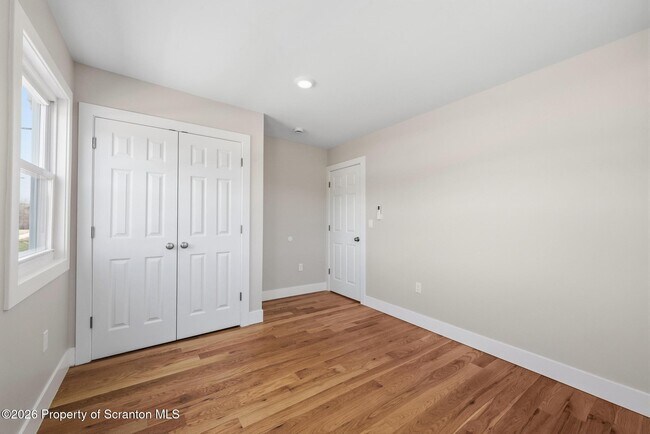 Building Photo - 305 Parsonage St