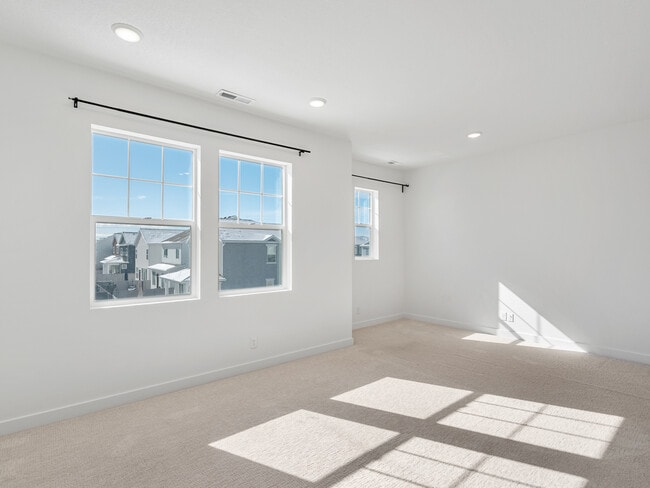 Building Photo - 4638 Tulip Ln