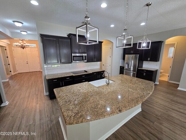 Building Photo - 204 Balvenie Dr