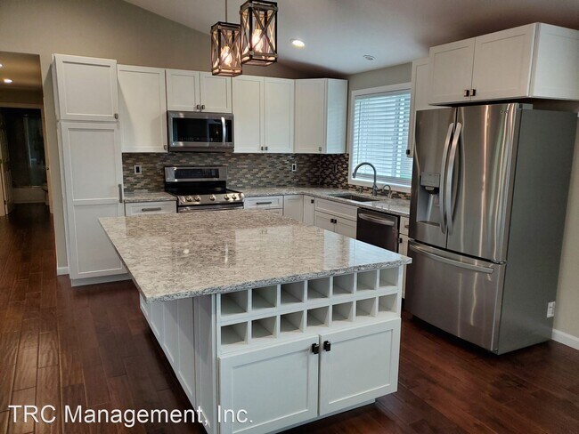 Building Photo - 3 br, 2 bath House - 8925 46th Place West