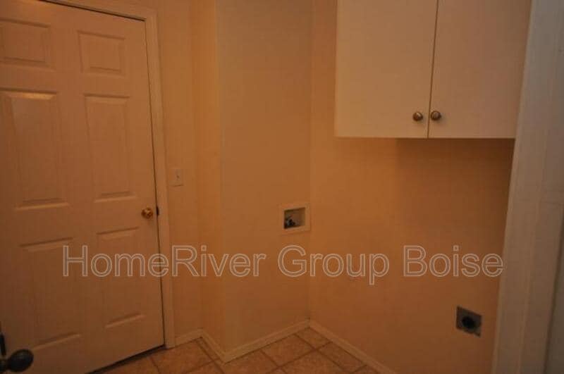 Building Photo - 16870 N Barrymore Dr