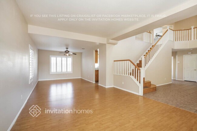 Building Photo - 8760 Wallaby Ln