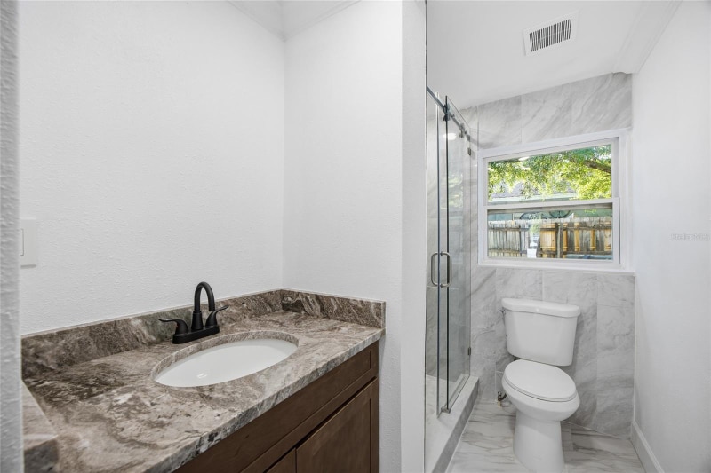 Building Photo - 1908 Macomber Ave