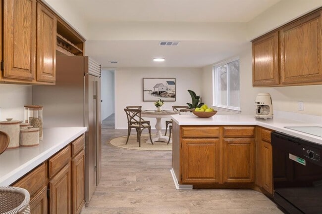 Building Photo - 13236 Kerrville Folkway