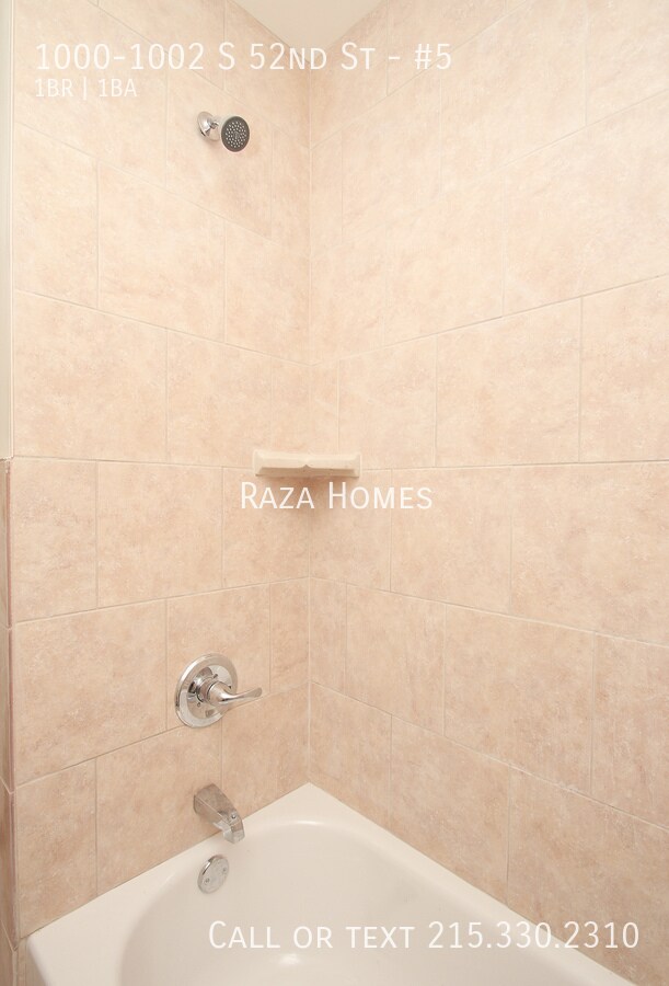 Building Photo - 1000-1002 S 52nd St-#5