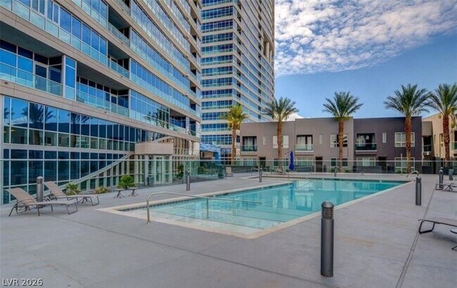 Building Photo - 4525 Dean Martin Dr